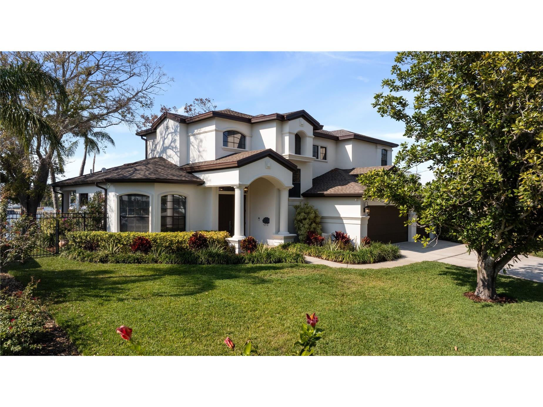 3598 10th Street NE Saint Petersburg FL 33704 - TAMPA BAY O6375817 image2