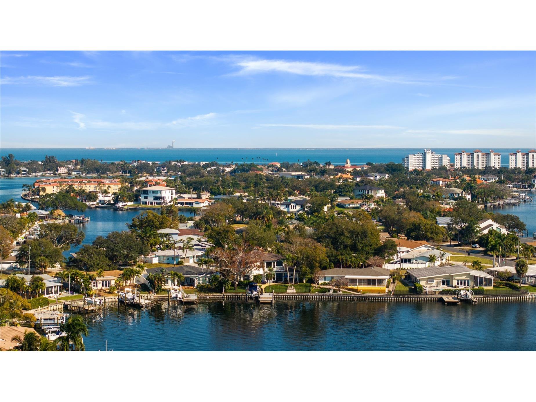 3598 10th Street NE Saint Petersburg FL 33704 - TAMPA BAY O6375817 image42