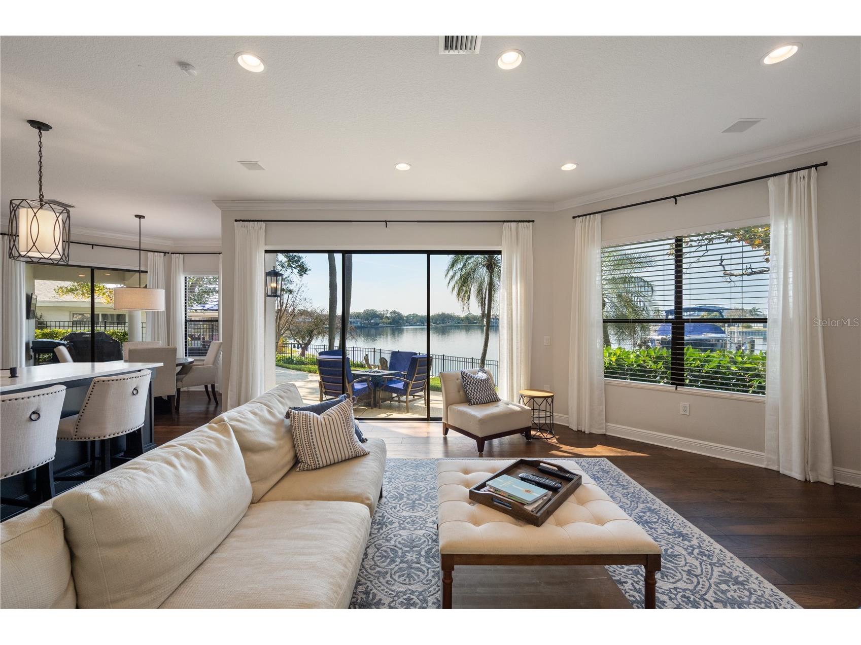 3598 10th Street NE Saint Petersburg FL 33704 - TAMPA BAY O6375817 image9