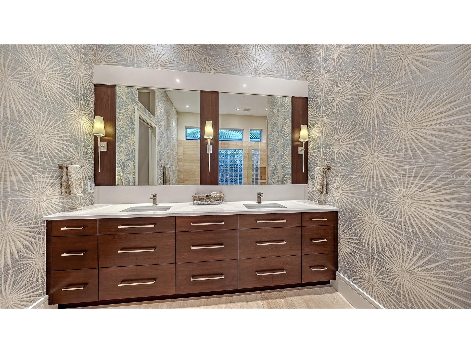 3598 Fair Oaks Lane Longboat Key FL 34228 A4677923 image18