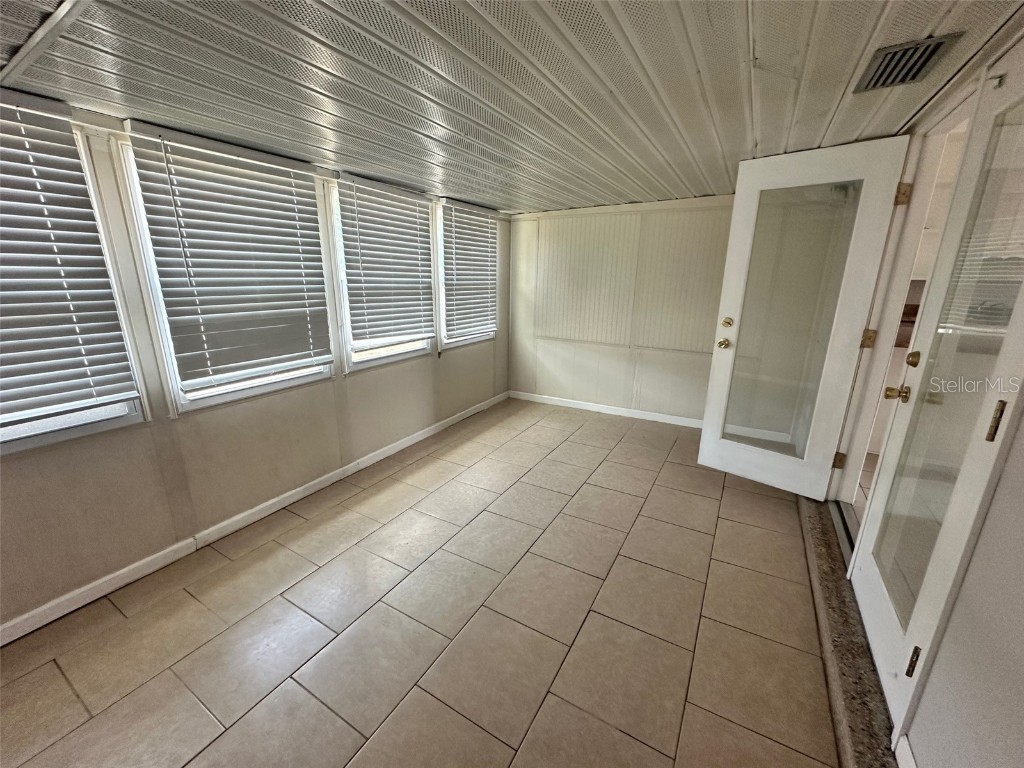 3599 66th Way N Saint Petersburg FL 33710 TB8447863 image13