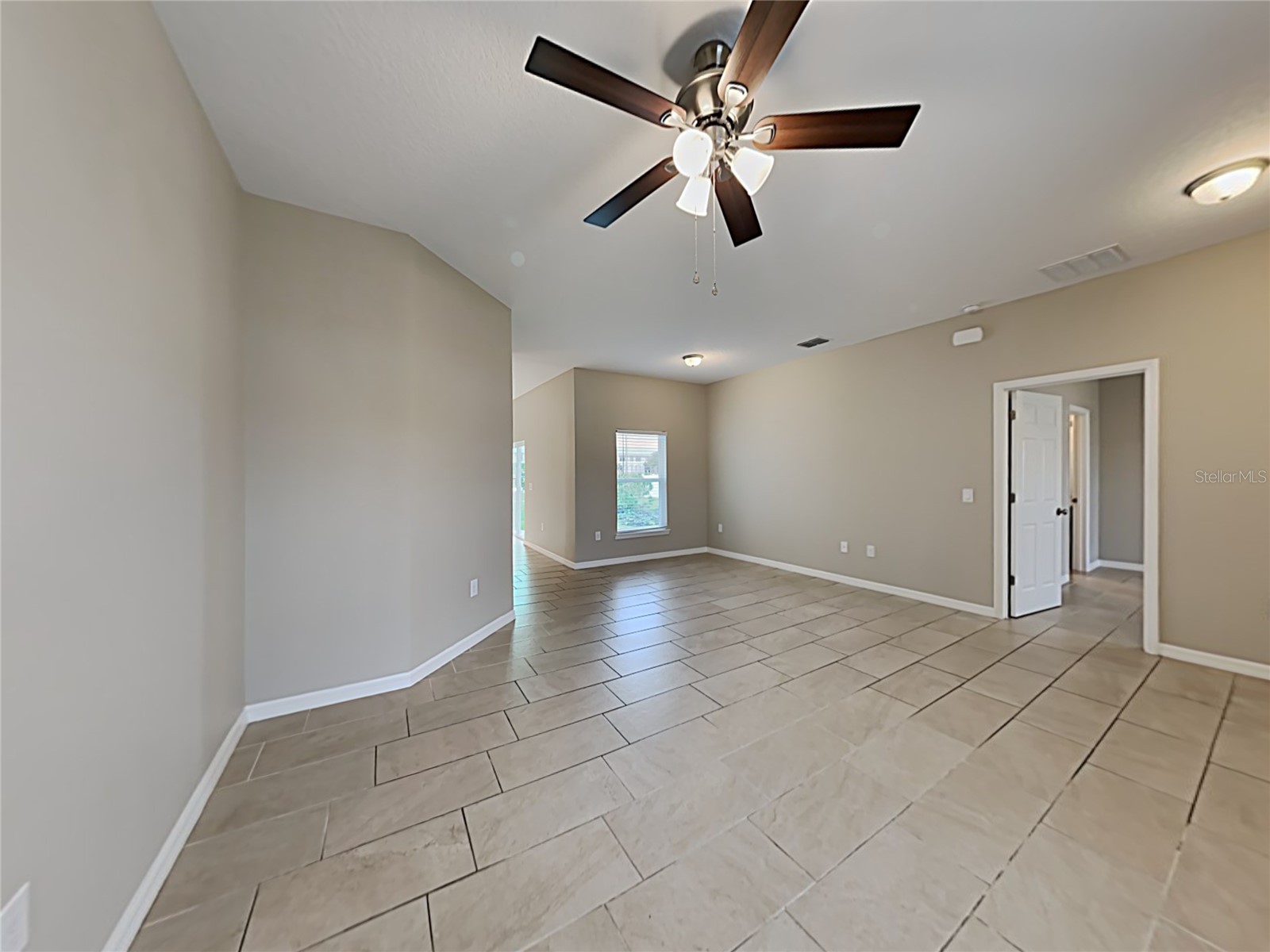 36 Alicante Court Kissimmee FL 34758 TB8494742 image2