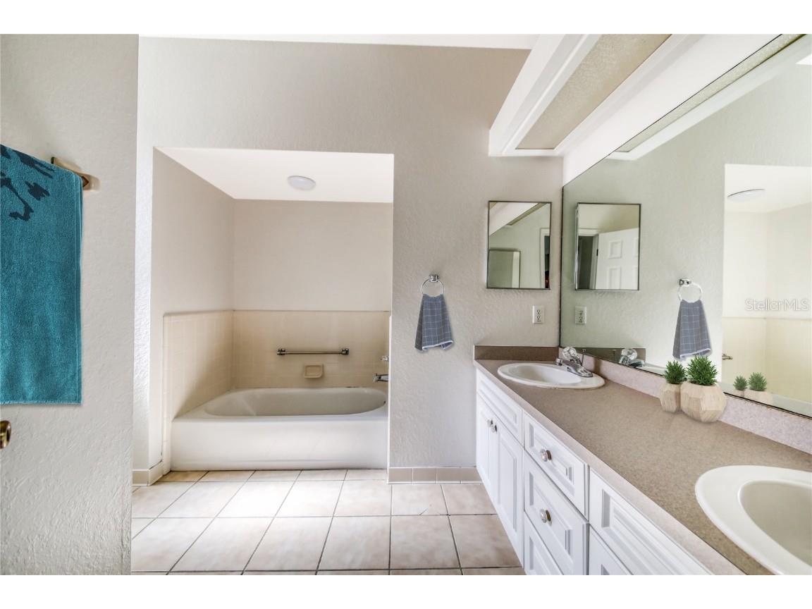 36 Enclave Drive Winter Haven FL 33884 P4937445 image24