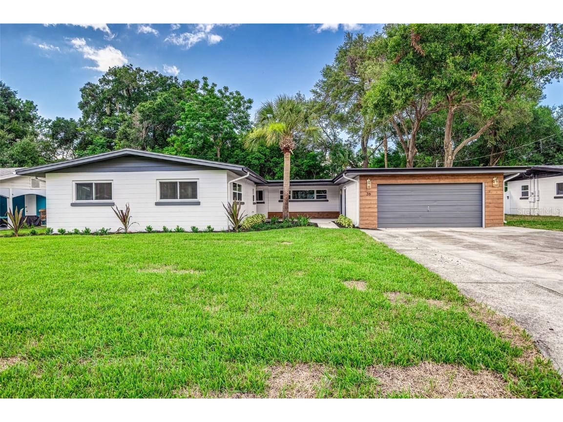 36 Golfview Circle NE Winter Haven FL 33881 P4930635 image1