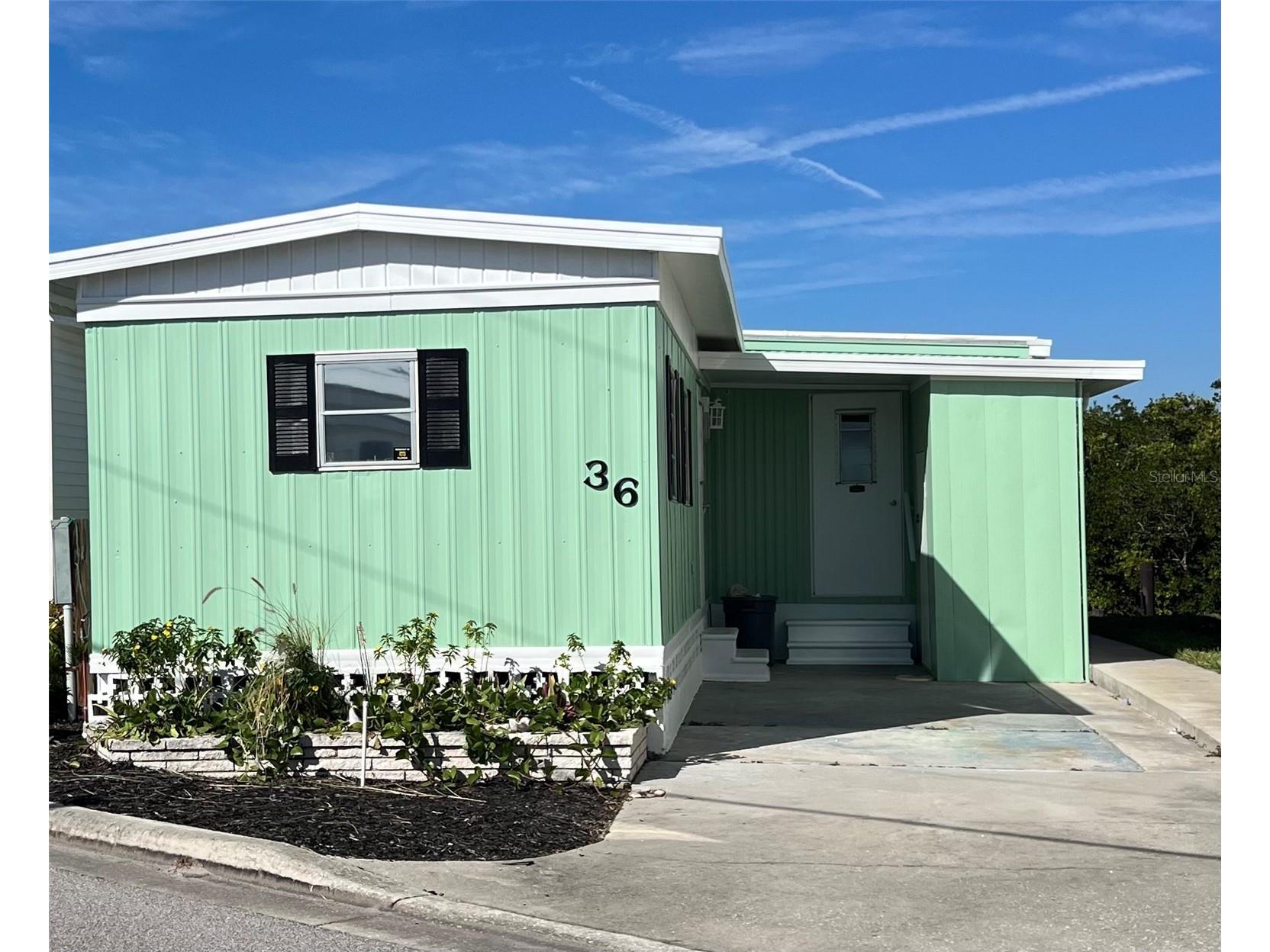36 N Starboard Drive Venice FL 34285 - ROBERTS BAY A4650522 image1
