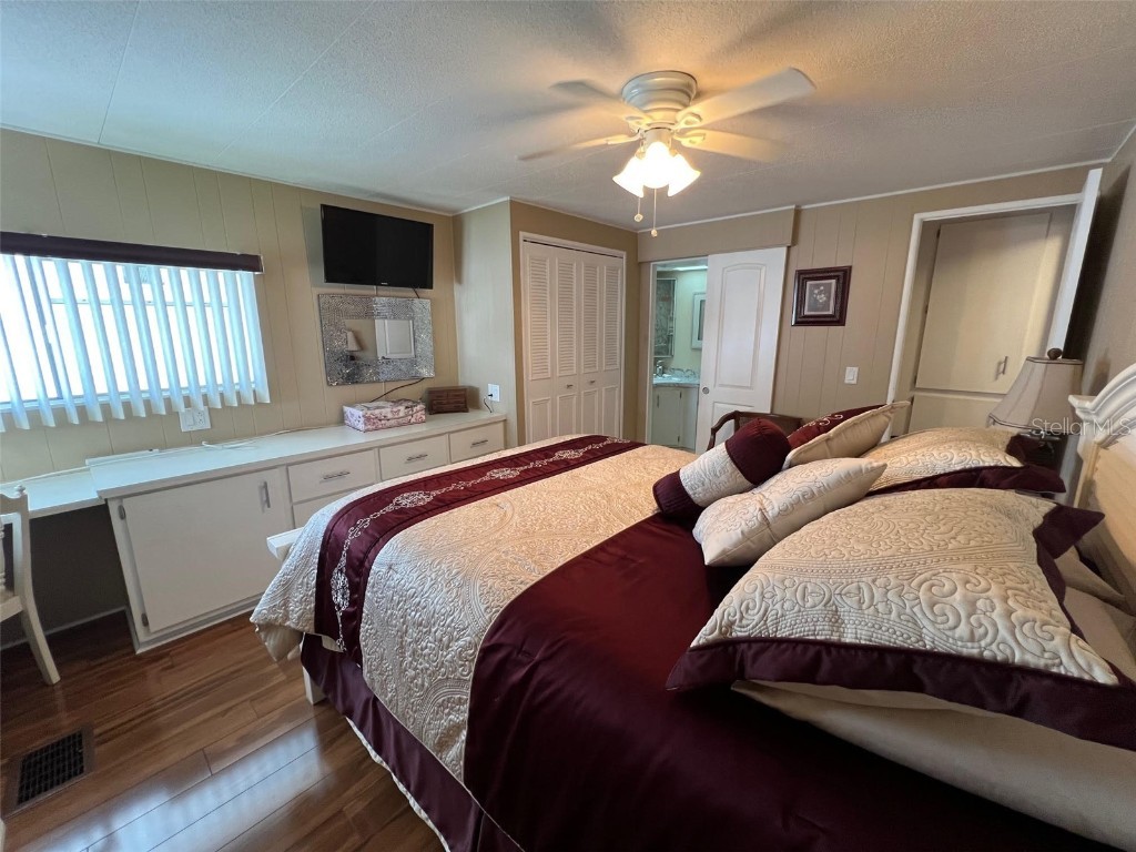 36 Thatch Palm Street E Largo FL 33770 TB8396188 image20