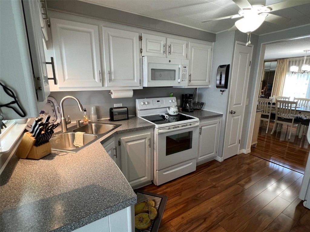 36 Thatch Palm Street E Largo FL 33770 TB8396188 image8