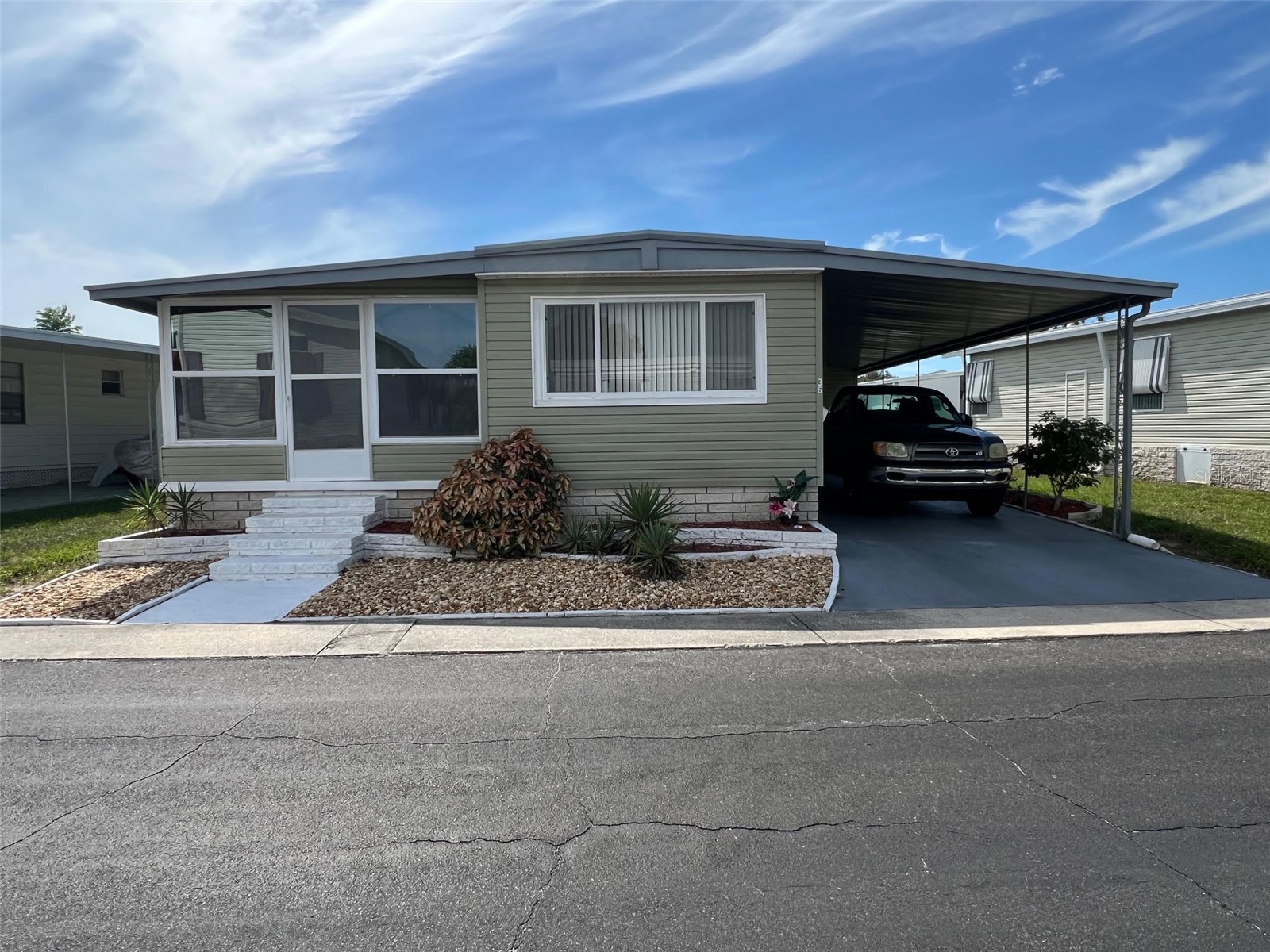 36 Thatch Palm Street W Largo FL 33770 TB8431643 image1