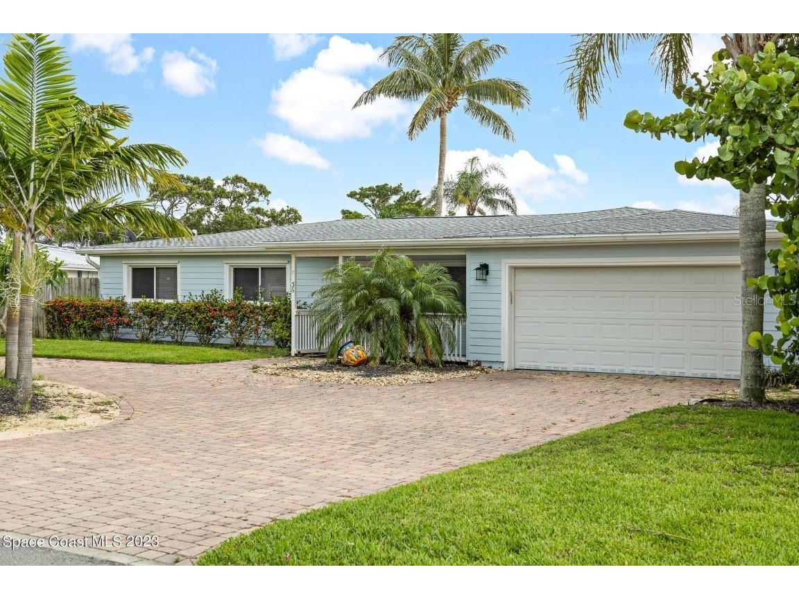 36 W Point Drive Cocoa Beach FL 32931 O6126368 image1