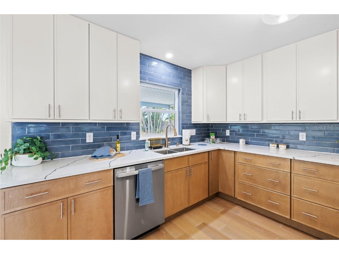 360 145th Avenue E Madeira Beach FL 33708 A4671424 image6