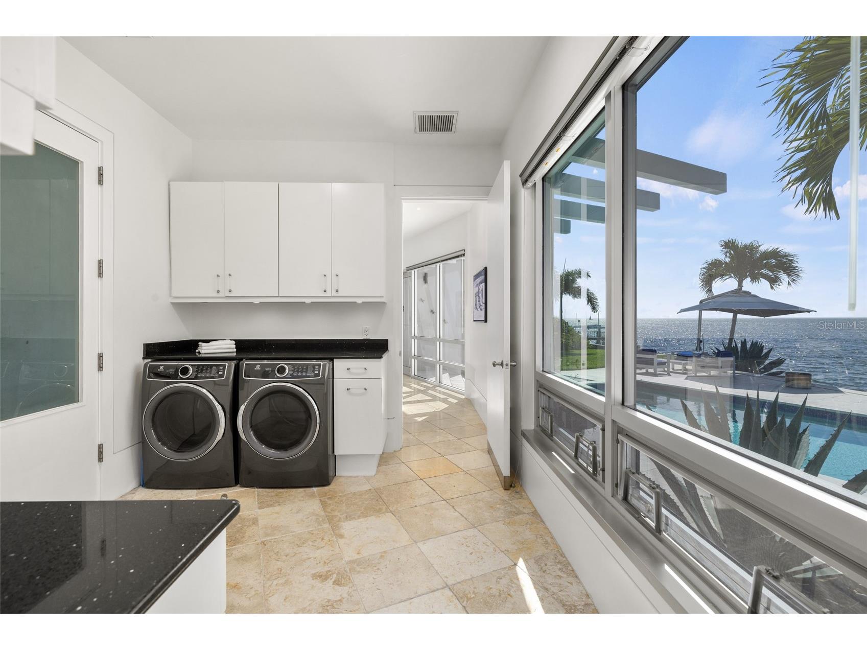 360 26th Avenue SE Saint Petersburg FL 33705 TB8494857 image44