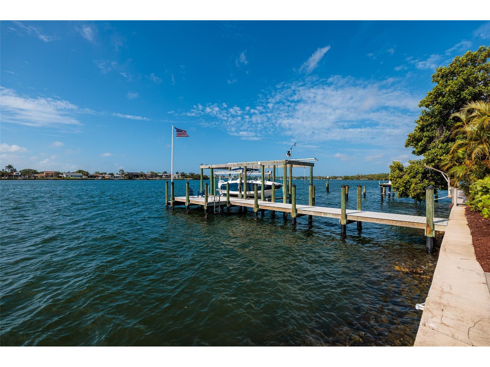360 26th Avenue SE Saint Petersburg FL 33705 TB8494857 image57