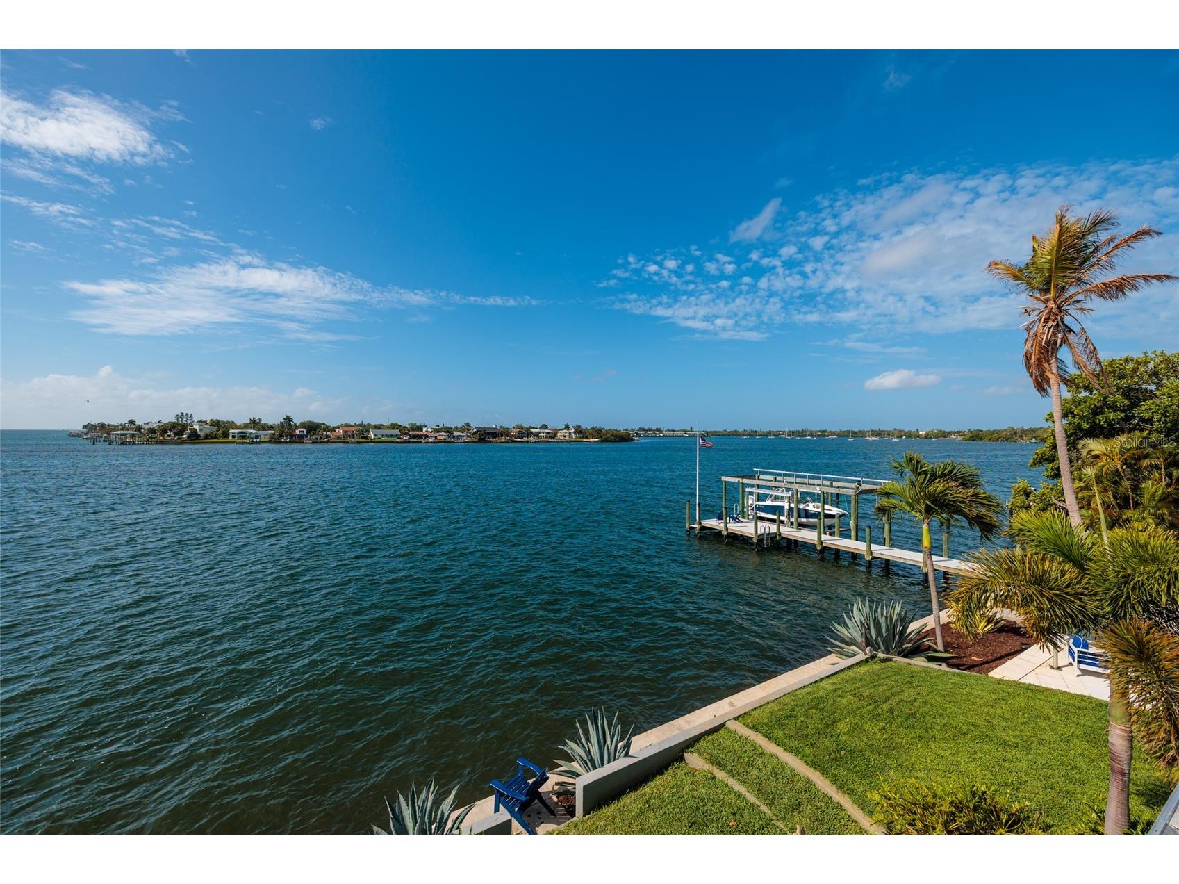 360 26th Avenue SE Saint Petersburg FL 33705 TB8494857 image74
