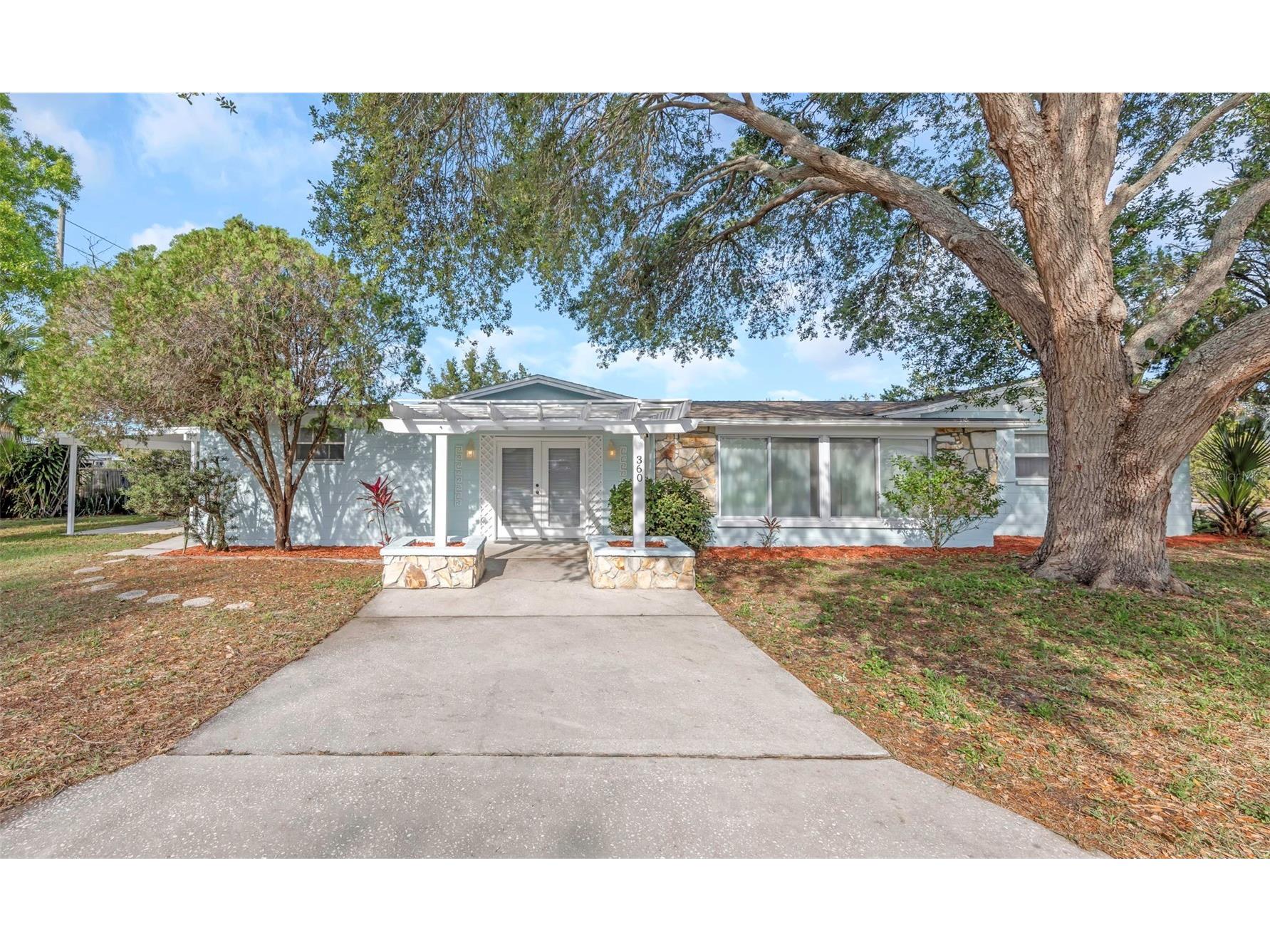 360 57th Street N Saint Petersburg FL 33710 TB8487174 image1