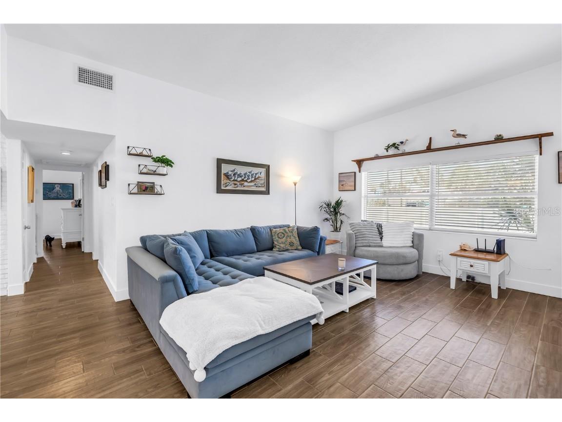 360 71st Avenue Saint Pete Beach FL 33706 TB8407209 image5