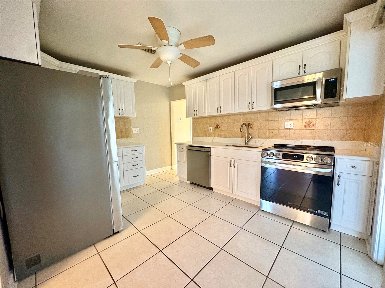 360 72nd Avenue Saint Petersburg FL 33706 TB8532269 image9