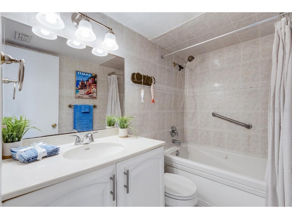 360 Base Avenue E #413 Venice FL 34285 N6138524 image14