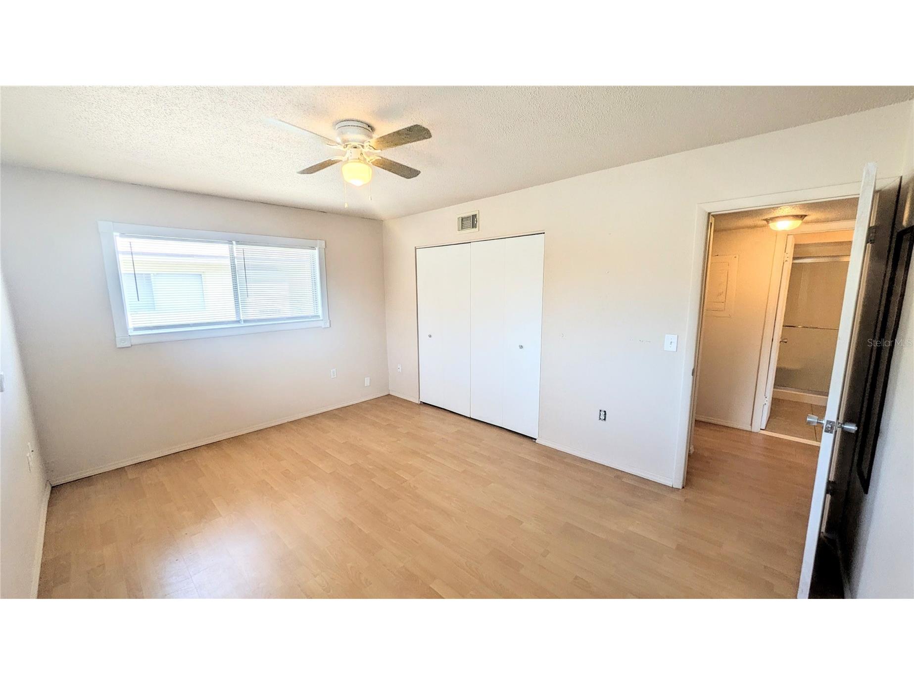 360 Base Avenue E #424 Venice FL 34285 A4683944 image10