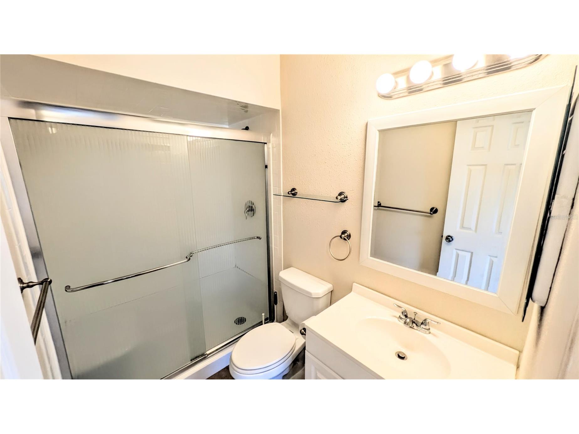 360 Base Avenue E #424 Venice FL 34285 A4683944 image13