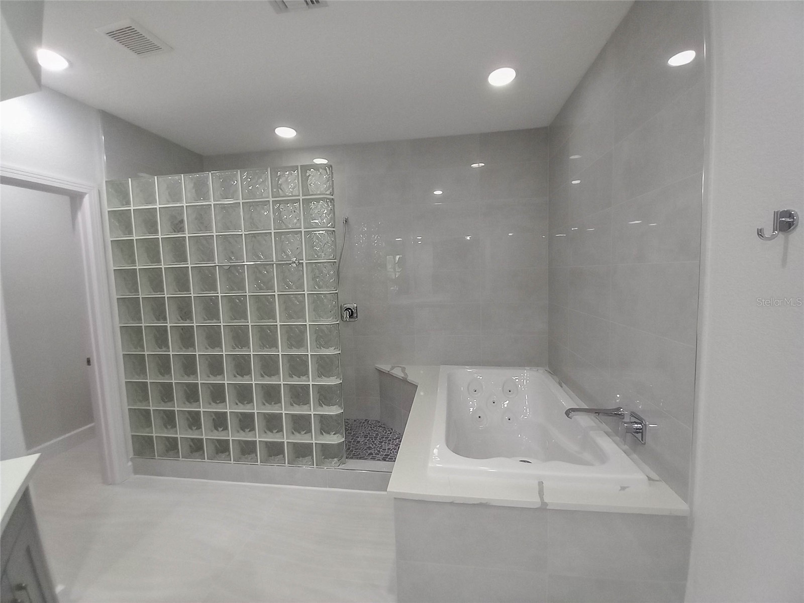 360 Gulf Of Mexico Drive #312 Longboat Key FL 34228 - SARASOTA BAY A4687695 image16