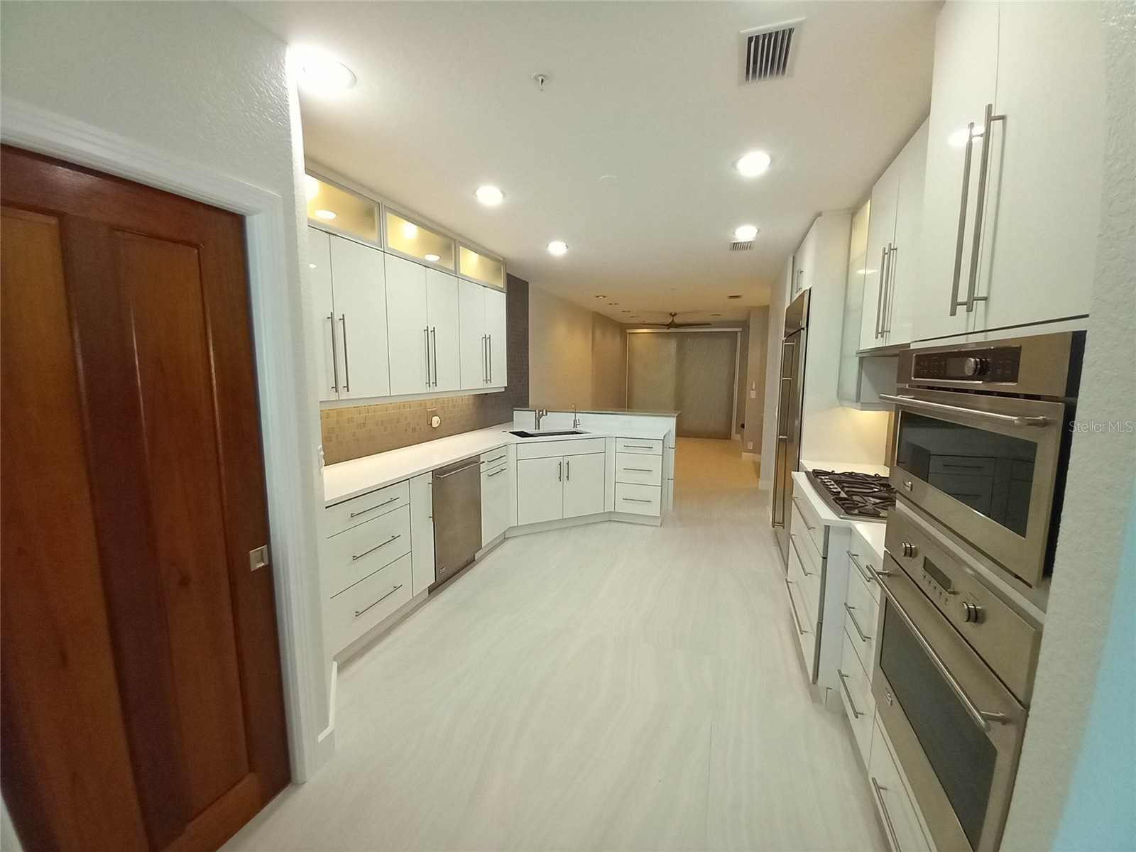 360 Gulf Of Mexico Drive #312 Longboat Key FL 34228 - SARASOTA BAY A4687695 image3