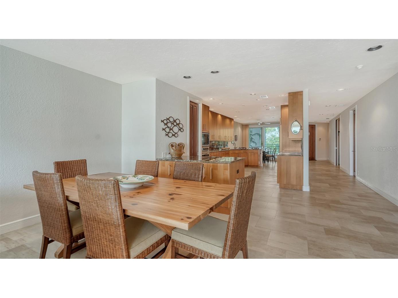 360 Gulf Of Mexico Drive #322 Longboat Key FL 34228 - SARASOTA BAY A4671956 image32