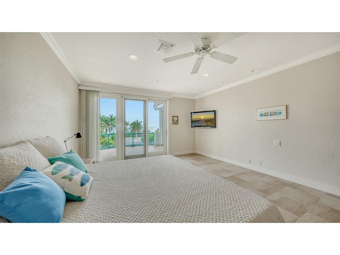 360 Gulf Of Mexico Drive #322 Longboat Key FL 34228 - SARASOTA BAY A4671956 image34