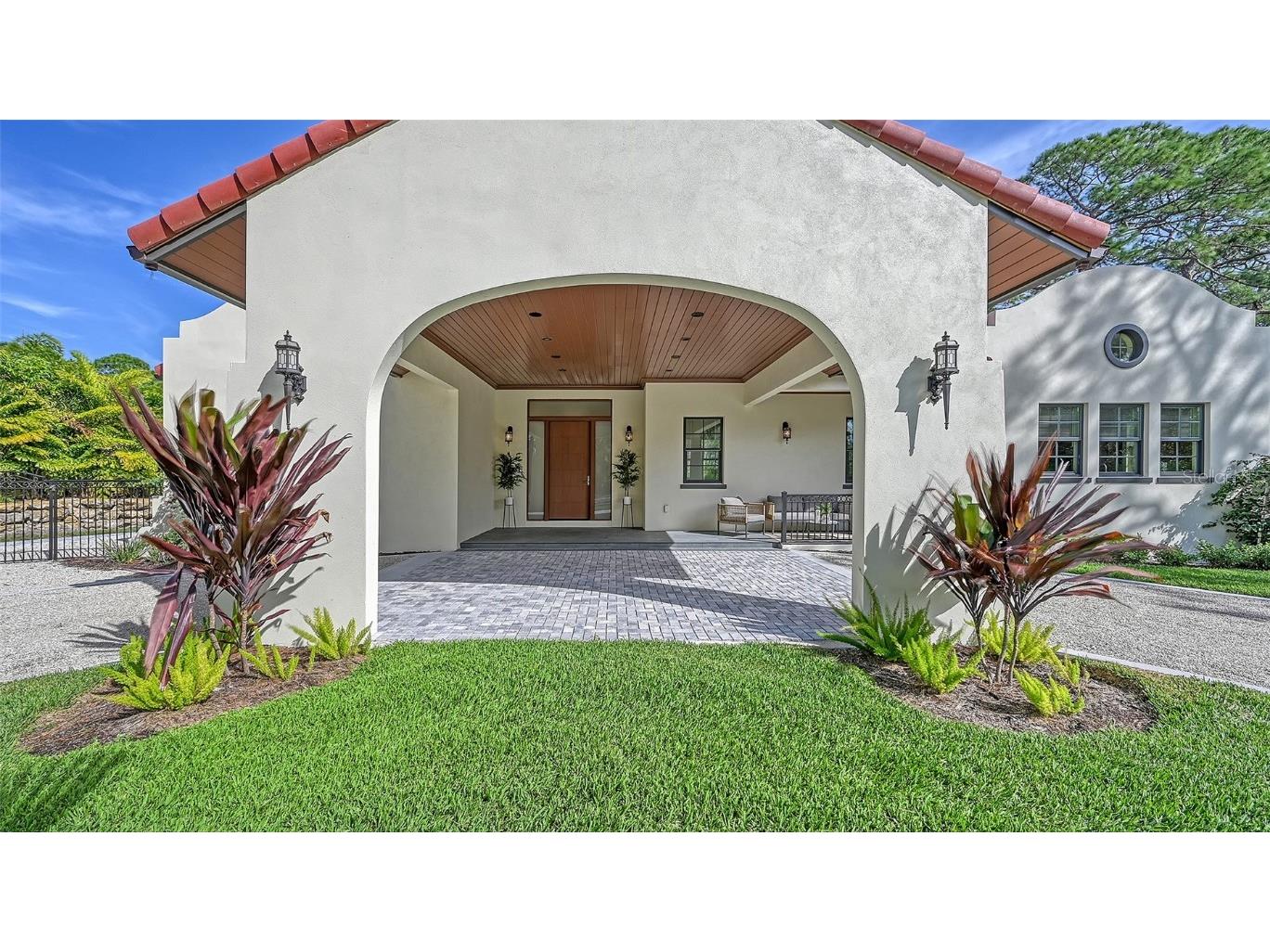 360 N Point Road Osprey FL 34229 A4617671 image5