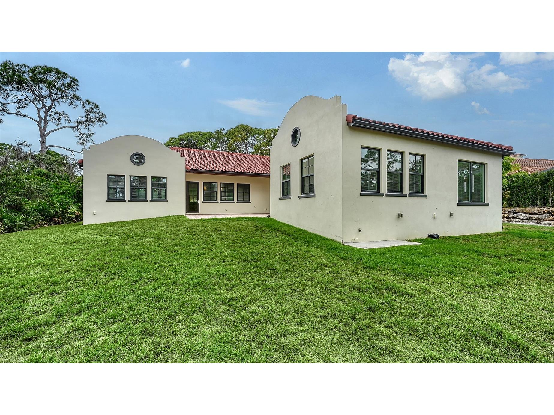 360 N Point Road Osprey FL 34229 A4695959 image24