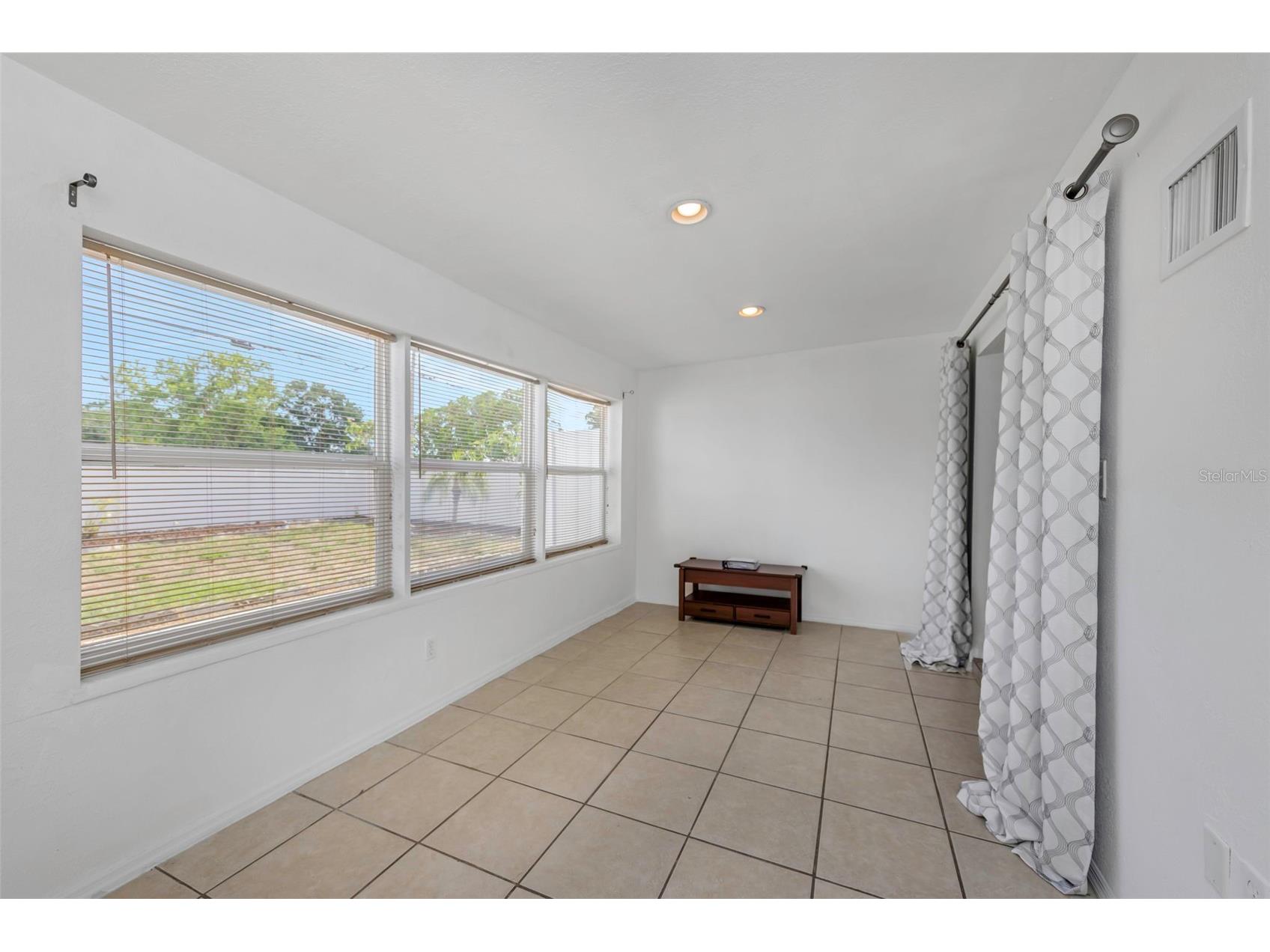 3600 72nd Street N Saint Petersburg FL 33710 TB8516425 image9