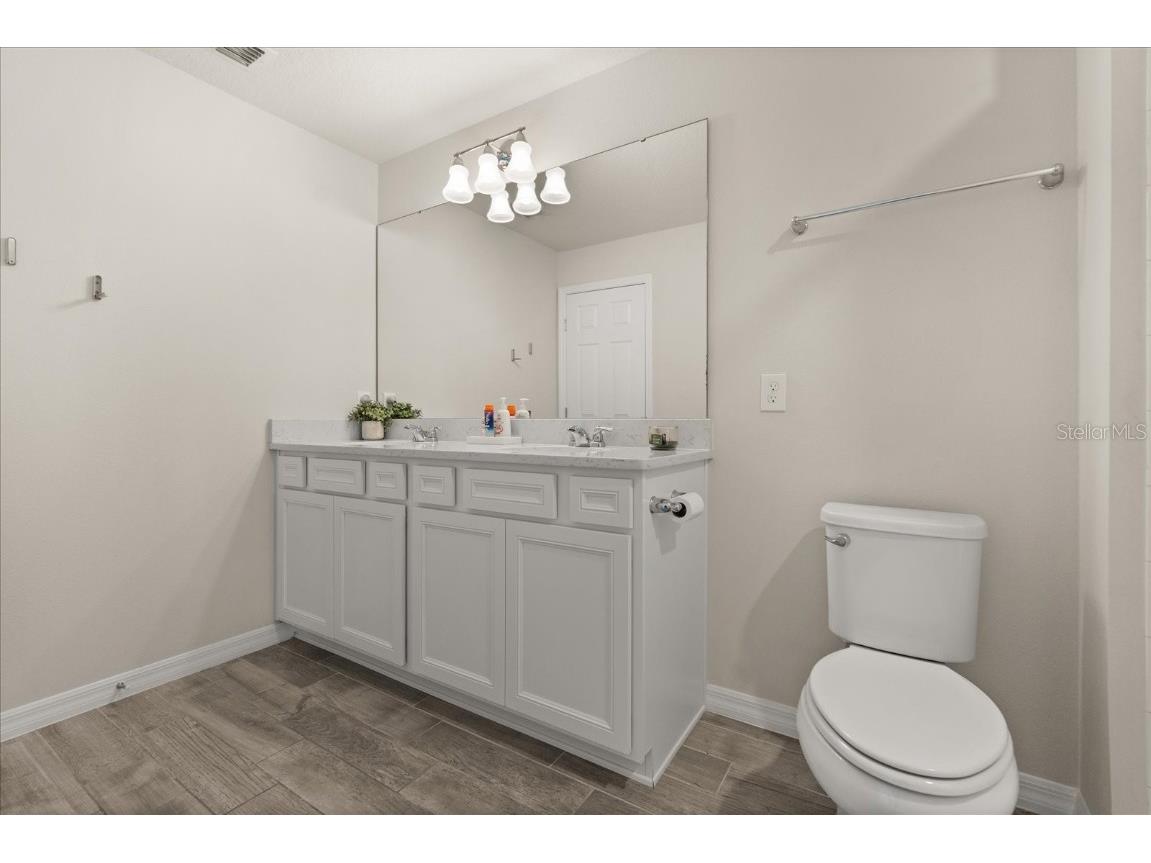 3600 Plainview Drive Orlando FL 32824 O6316078 image26