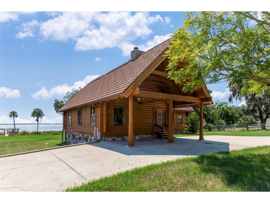 36001 Treetop Lane Grand Island FL 32735 - LAKE EUSTIS O6135857 image1