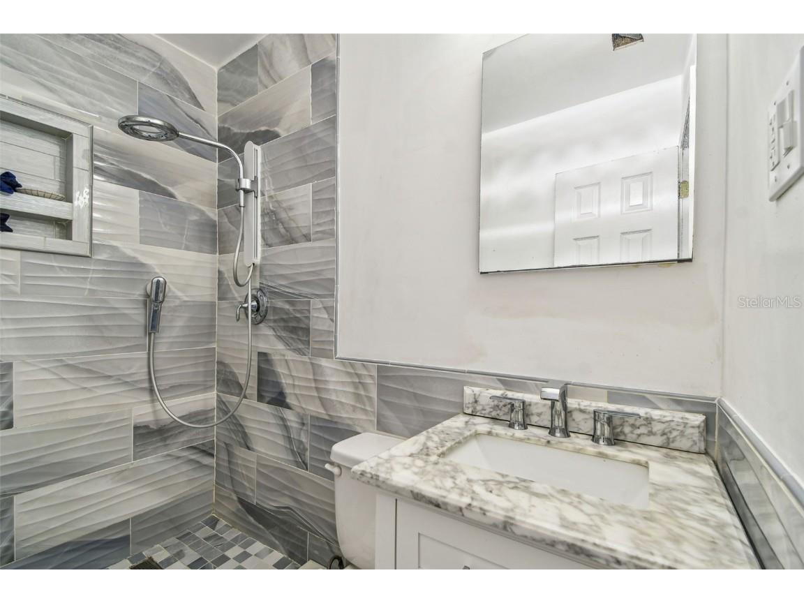 3601 27th Avenue S Saint Petersburg FL 33711 TB8400728 image28