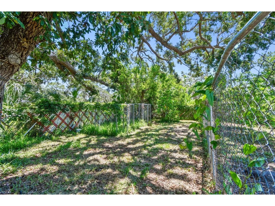 3601 27th Avenue S Saint Petersburg FL 33711 TB8400728 image44