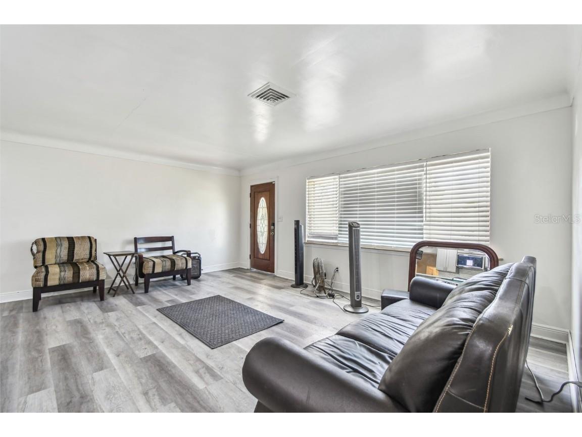 3601 27th Avenue S Saint Petersburg FL 33711 TB8400728 image8