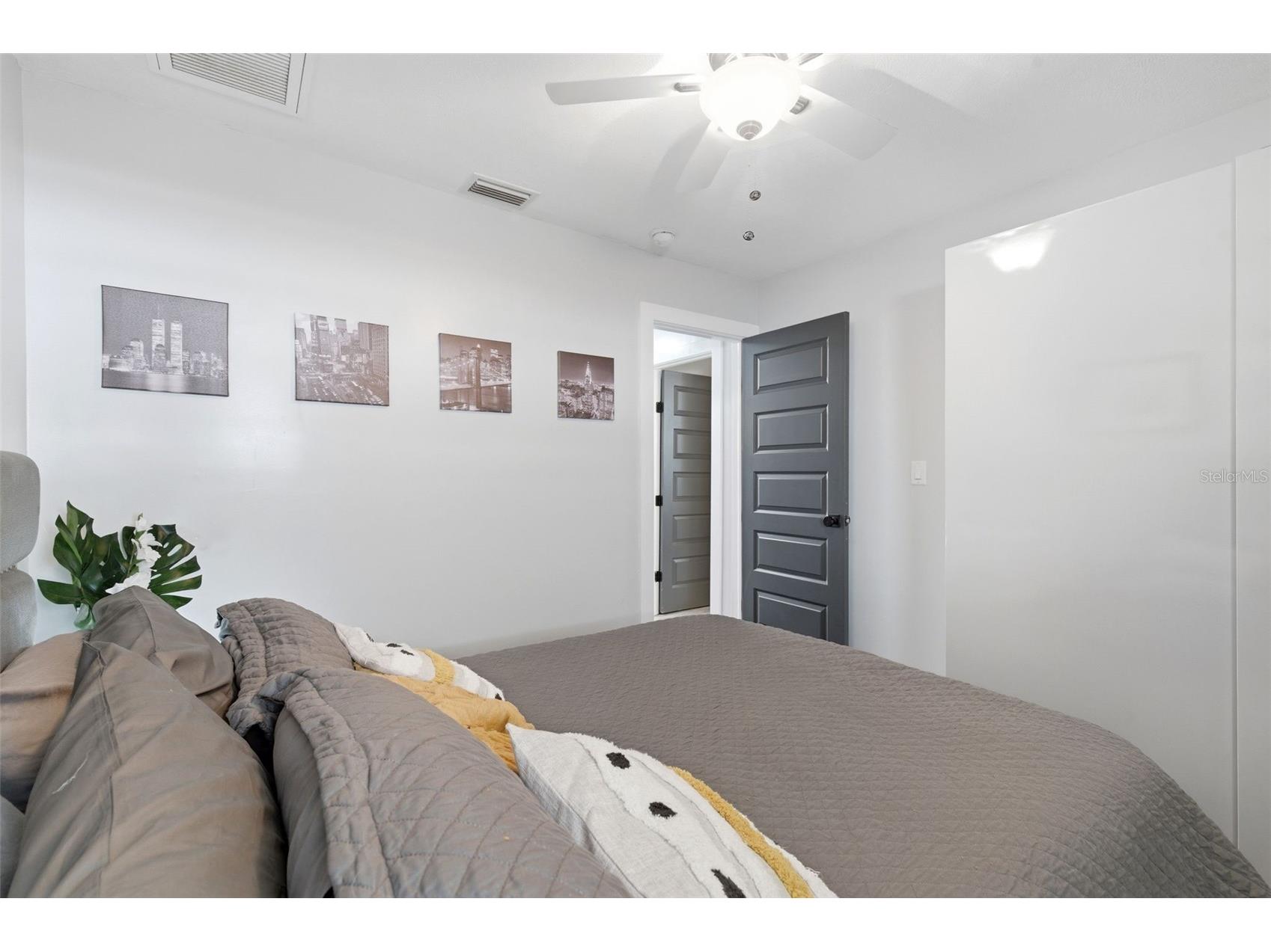 3601 2nd Avenue N Saint Petersburg FL 33713 TB8486217 image69