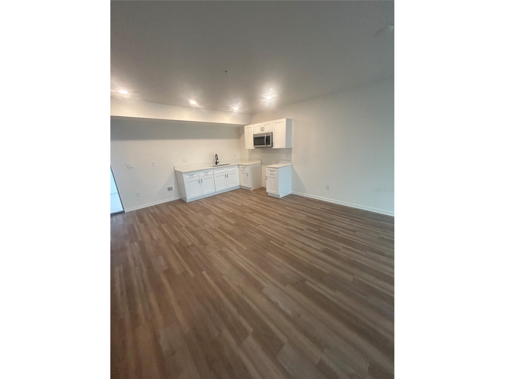 3601 6th Street S Saint Petersburg FL 33705 TB8468392 image11