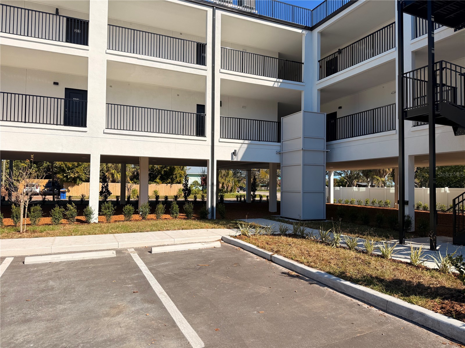 3601 6th Street S Saint Petersburg FL 33705 TB8468392 image3