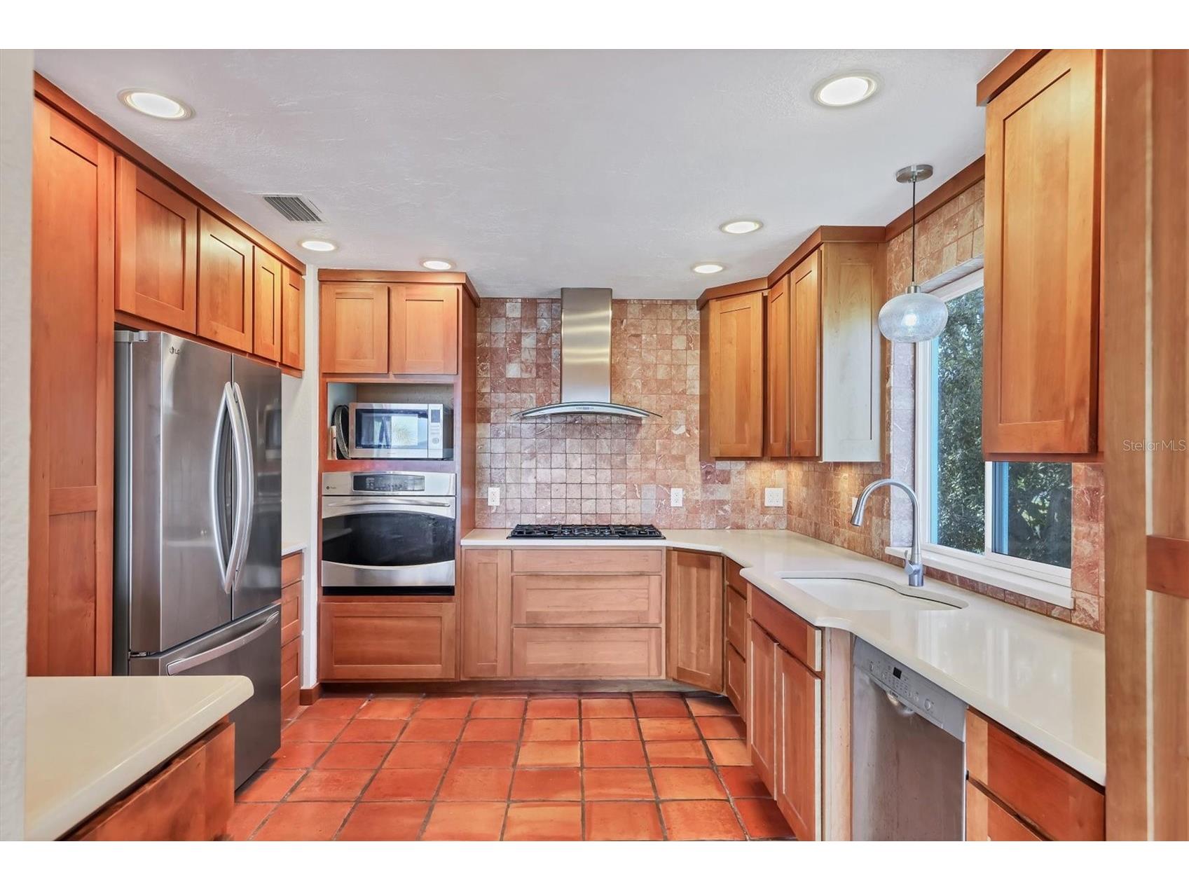 3601 Coquina Key Drive SE Saint Petersburg FL 33705 TB8464803 image21