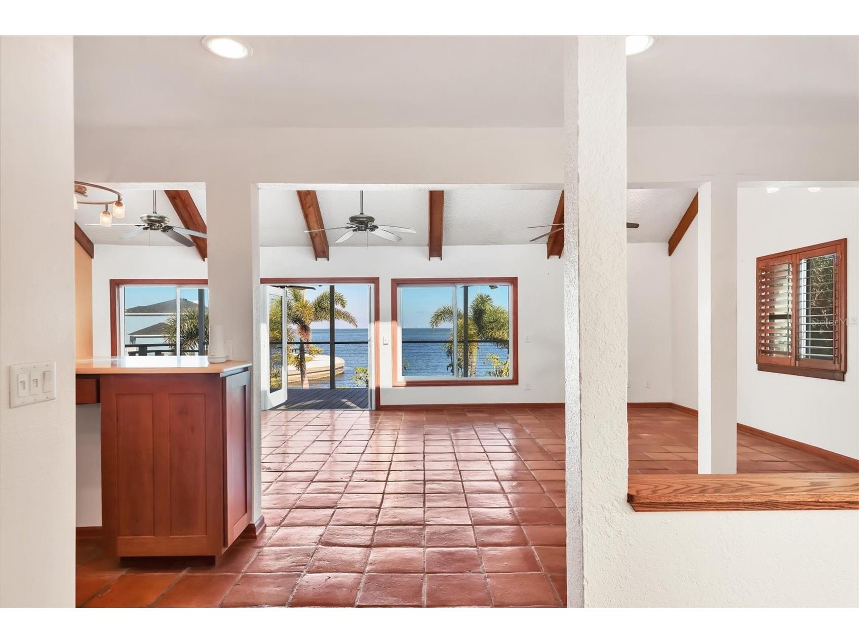 3601 Coquina Key Drive SE Saint Petersburg FL 33705 TB8464803 image7