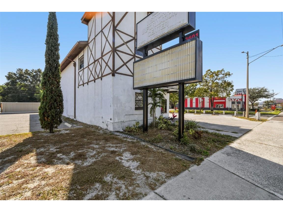 3601 E Busch Boulevard Tampa FL 33612 OM714200 image31
