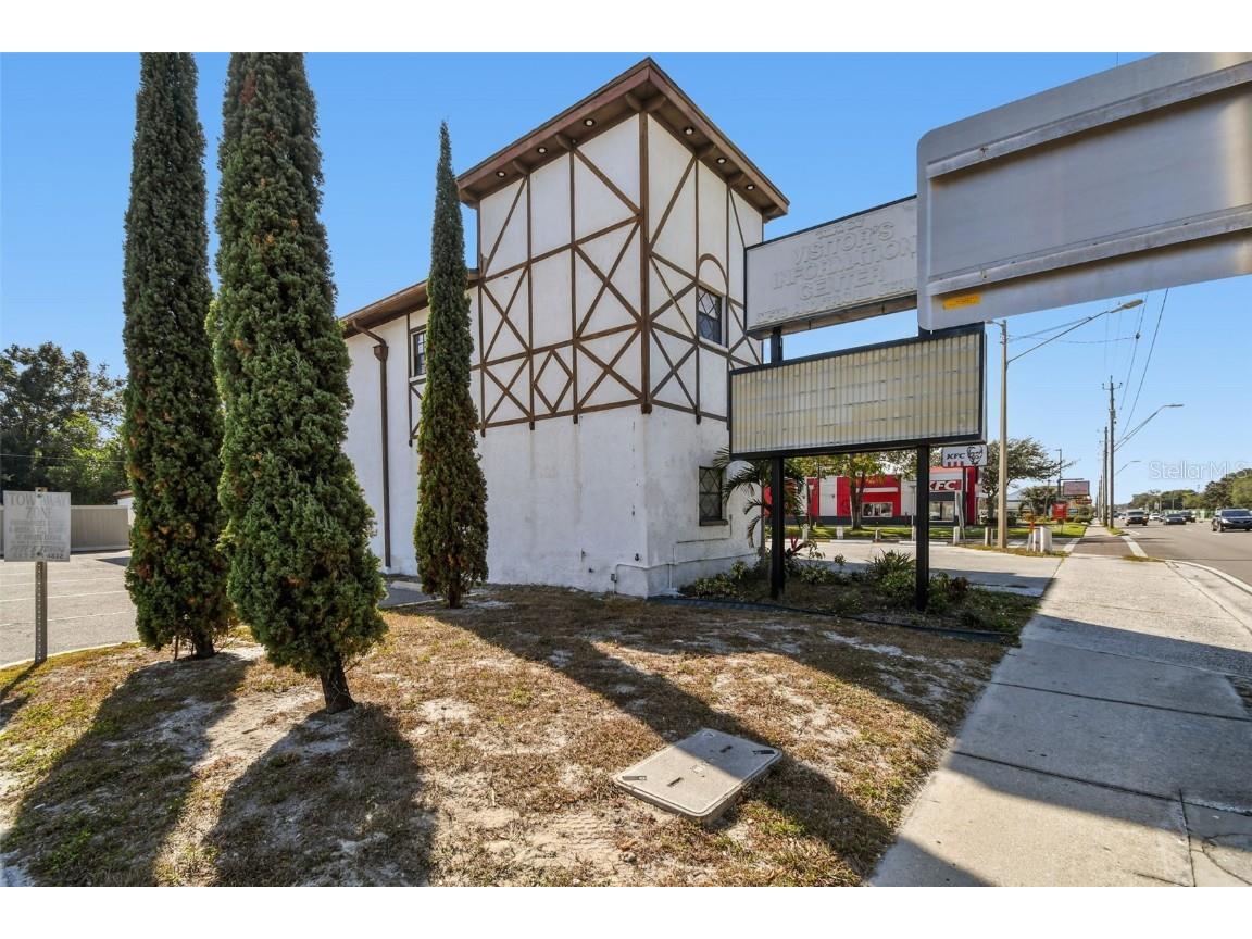 3601 E Busch Boulevard Tampa FL 33612 OM714200 image32