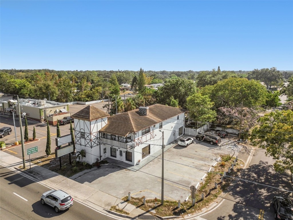 3601 E Busch Boulevard Tampa FL 33612 OM714566 image11