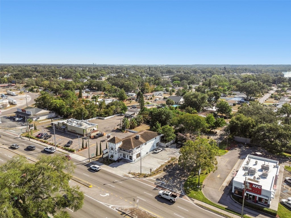 3601 E Busch Boulevard Tampa FL 33612 OM714566 image16