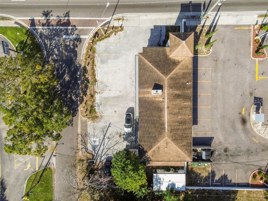 3601 E Busch Boulevard Tampa FL 33612 OM714566 image32