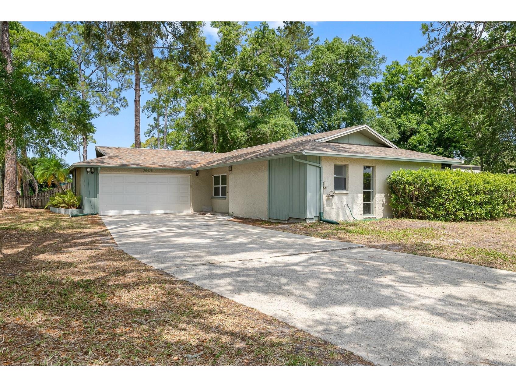 3601 Fairway Forest Circle Palm Harbor FL 34685 TB8515267 image1
