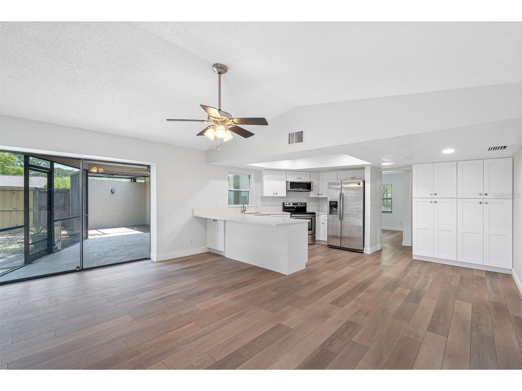 3601 Fairway Forest Circle Palm Harbor FL 34685 TB8515267 image5