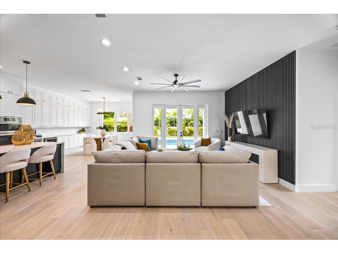 3601 W Platt Street Tampa FL 33609 TB8452638 image9