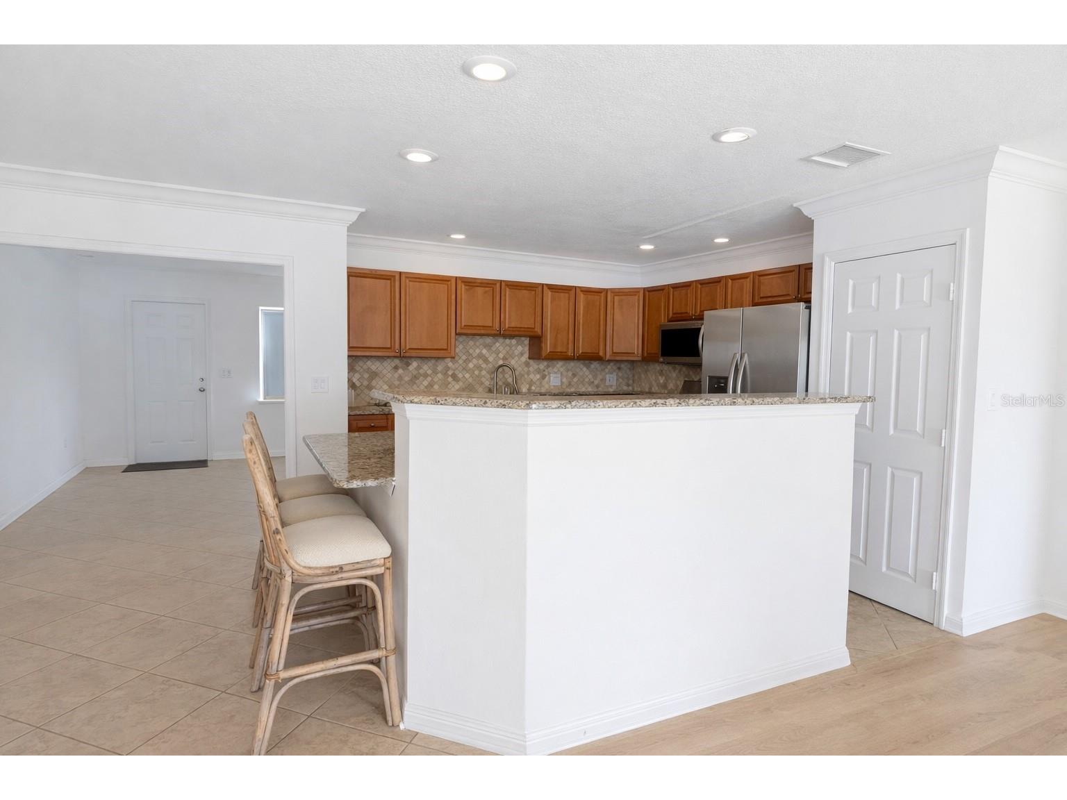 3602 Cambridge Drive W Bradenton FL 34205 A4689517 image3