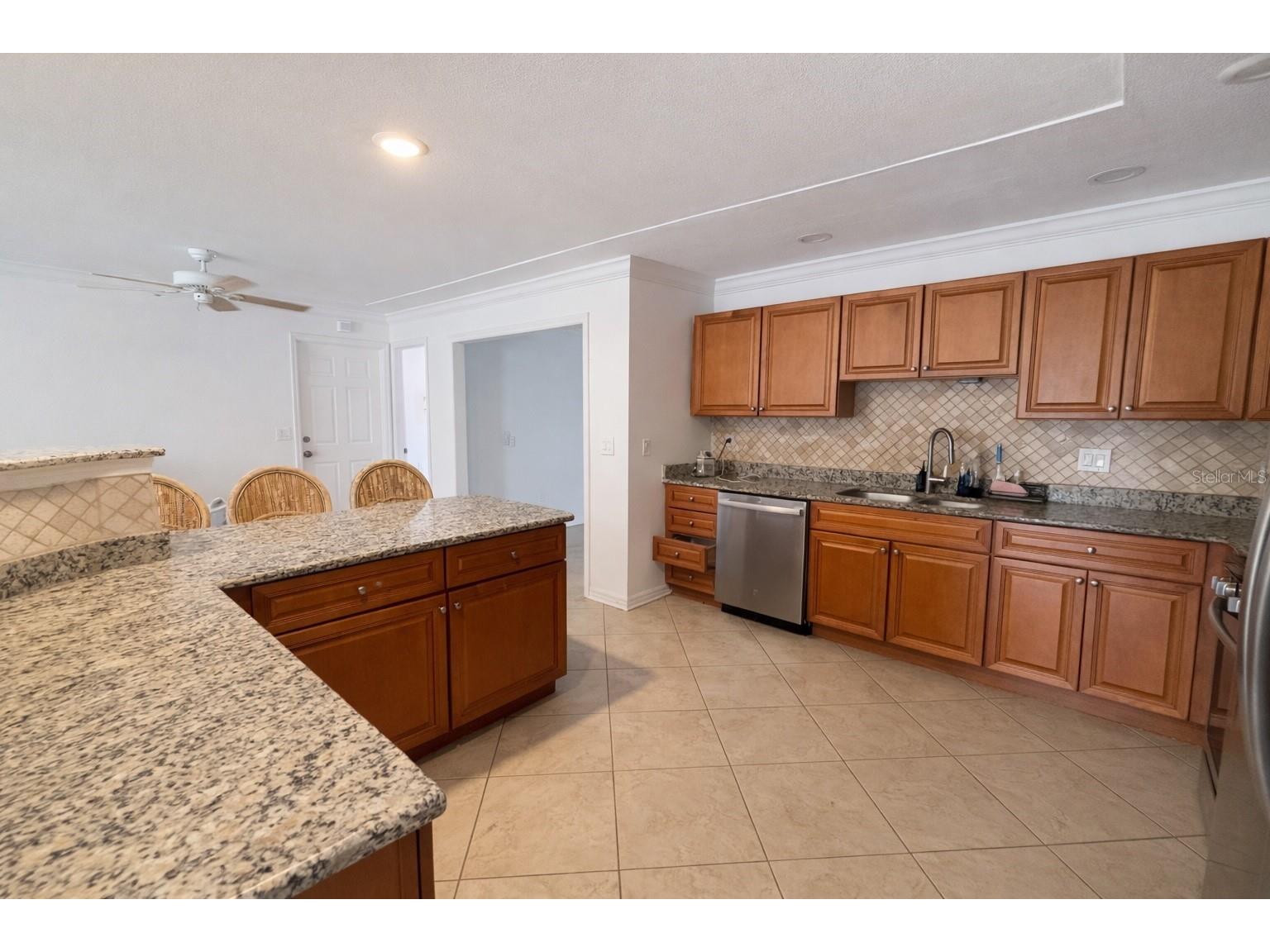 3602 Cambridge Drive W Bradenton FL 34205 A4689517 image4